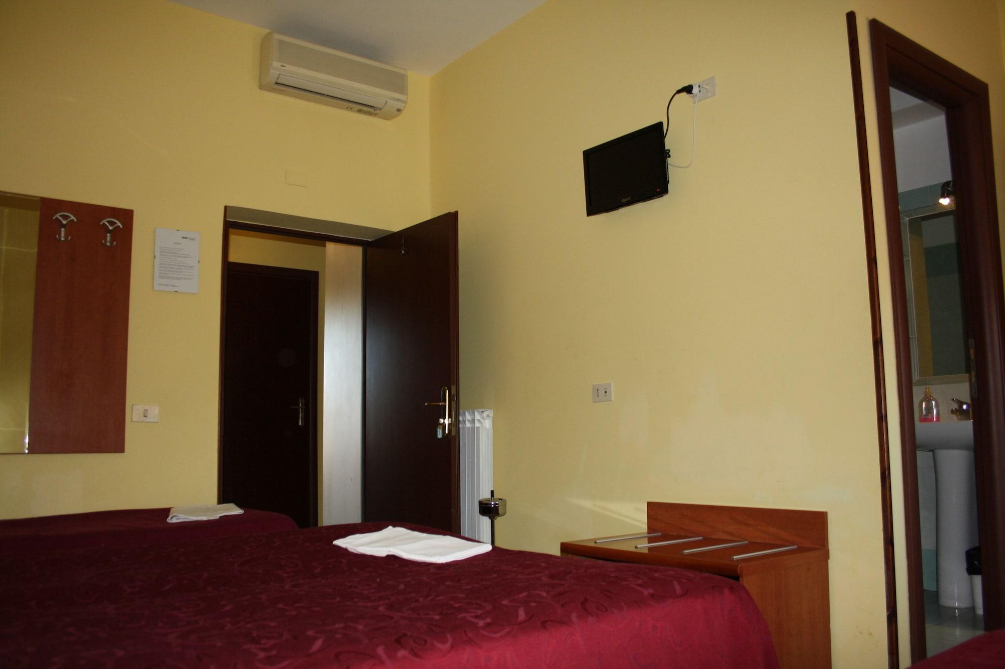 Hotel Eurorooms Róma Kültér fotó