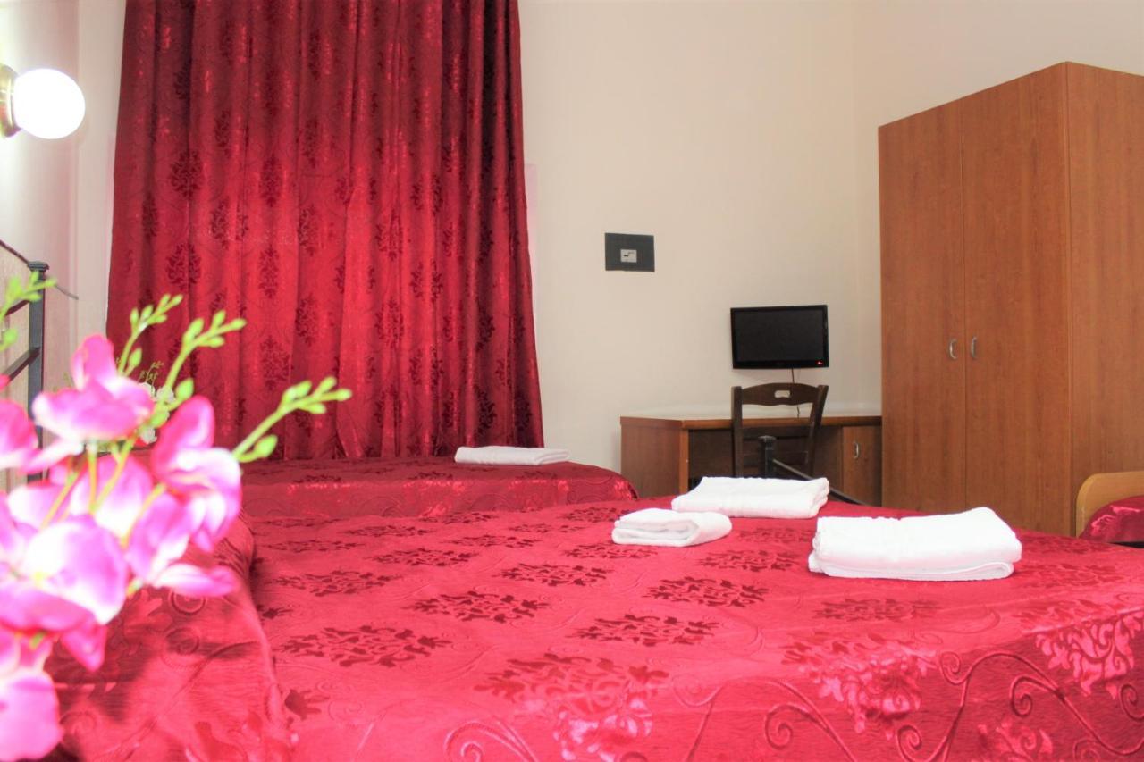 Hotel Eurorooms Róma Kültér fotó