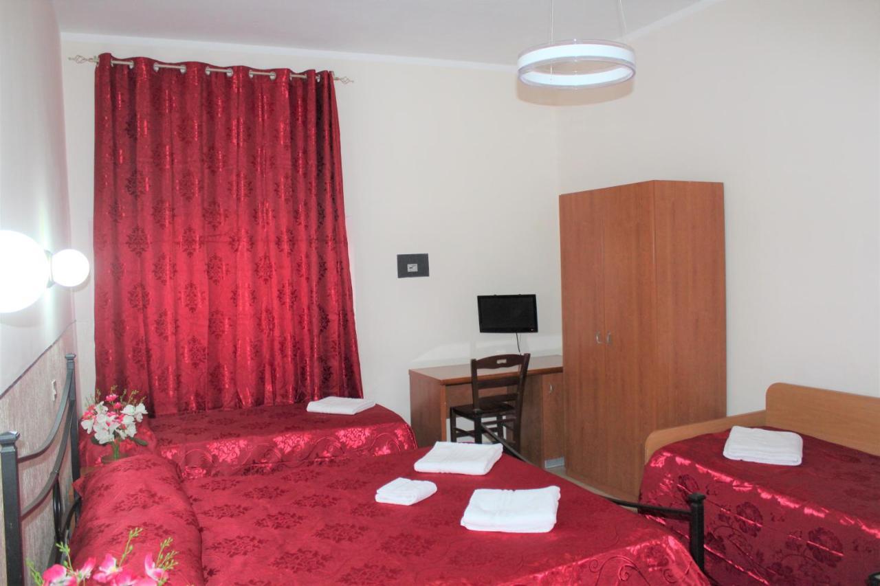 Hotel Eurorooms Róma Kültér fotó