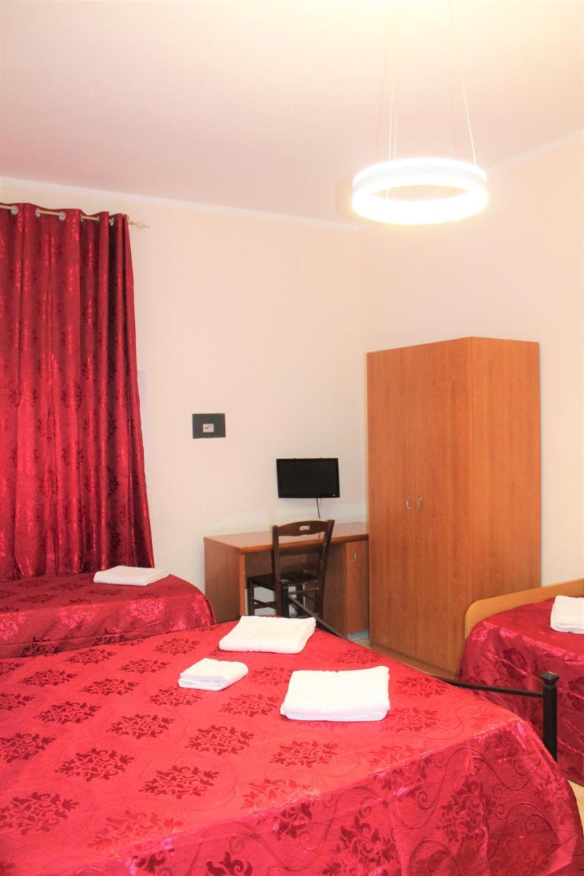 Hotel Eurorooms Róma Kültér fotó