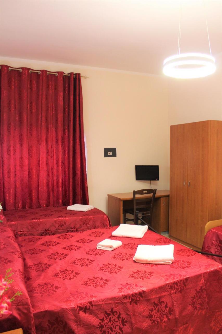 Hotel Eurorooms Róma Kültér fotó