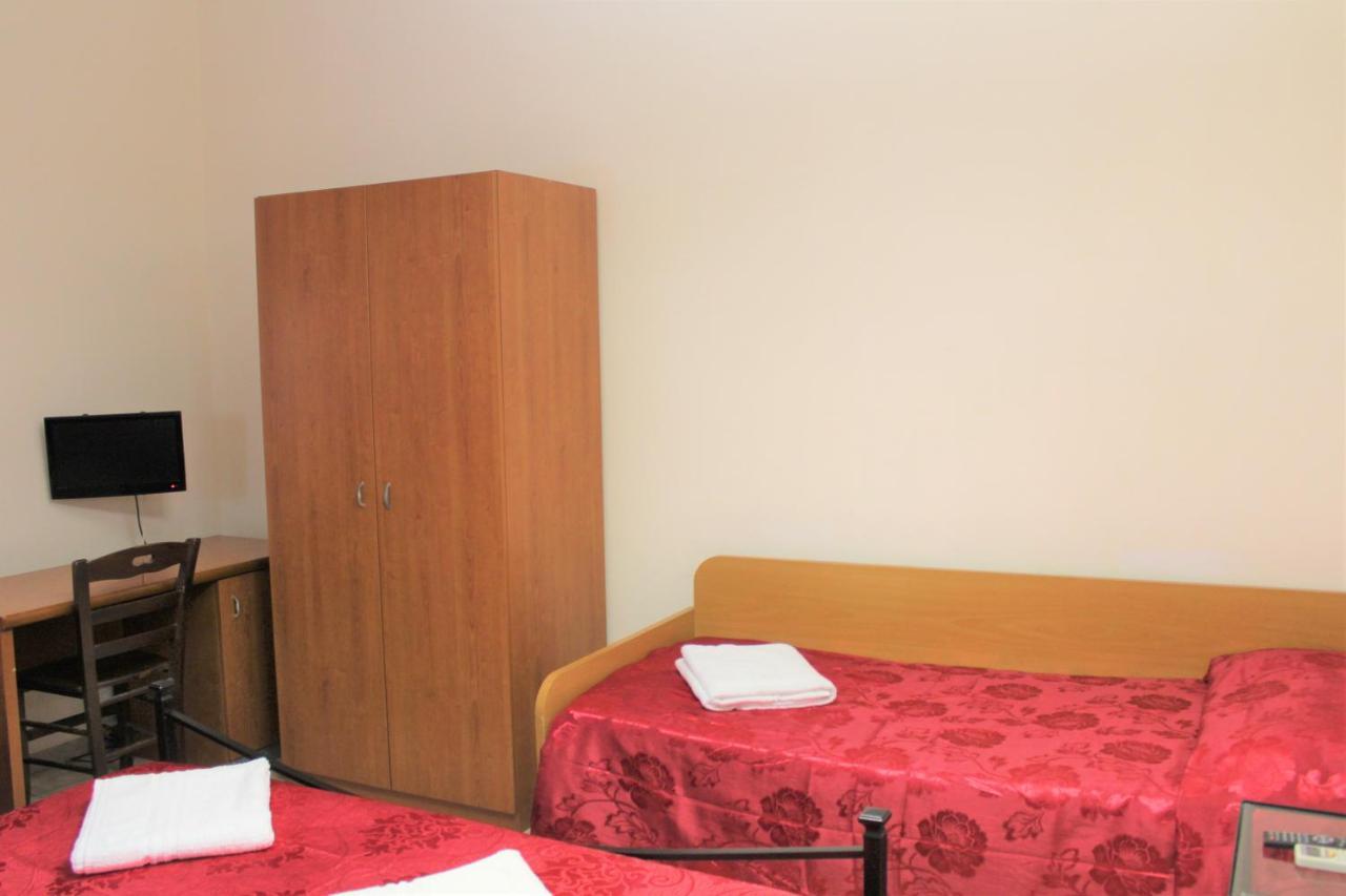 Hotel Eurorooms Róma Kültér fotó